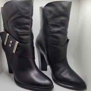 Sax Fifth Avenue Women's Short Boot